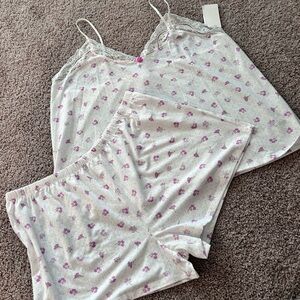 Flora White w Purple Flowers 2 Piece PJ Set Spaghetti Straps w Lace
Size XL
NWT